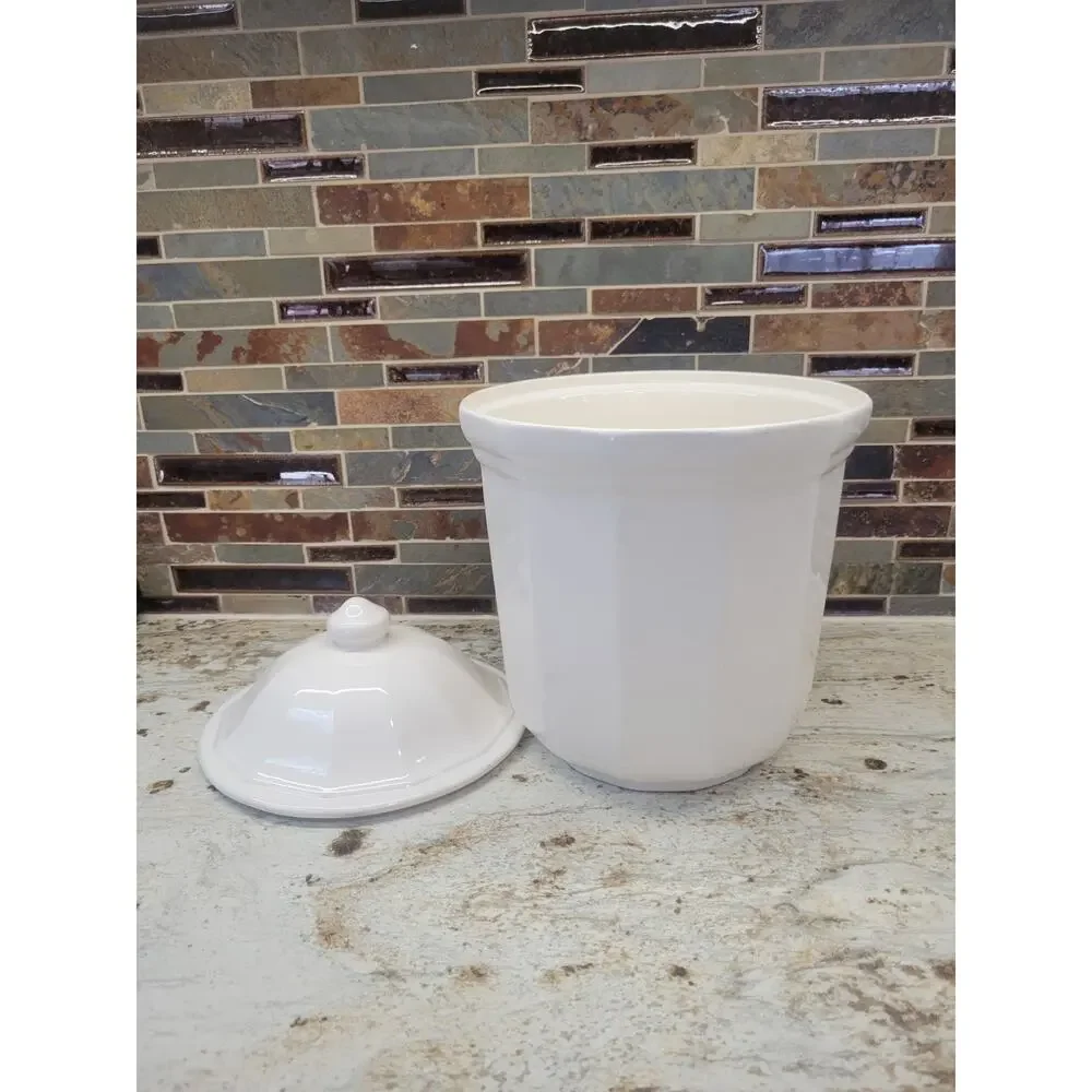 Vintage Heritage White Pfaltzgraff Extra Large Canister & Lid